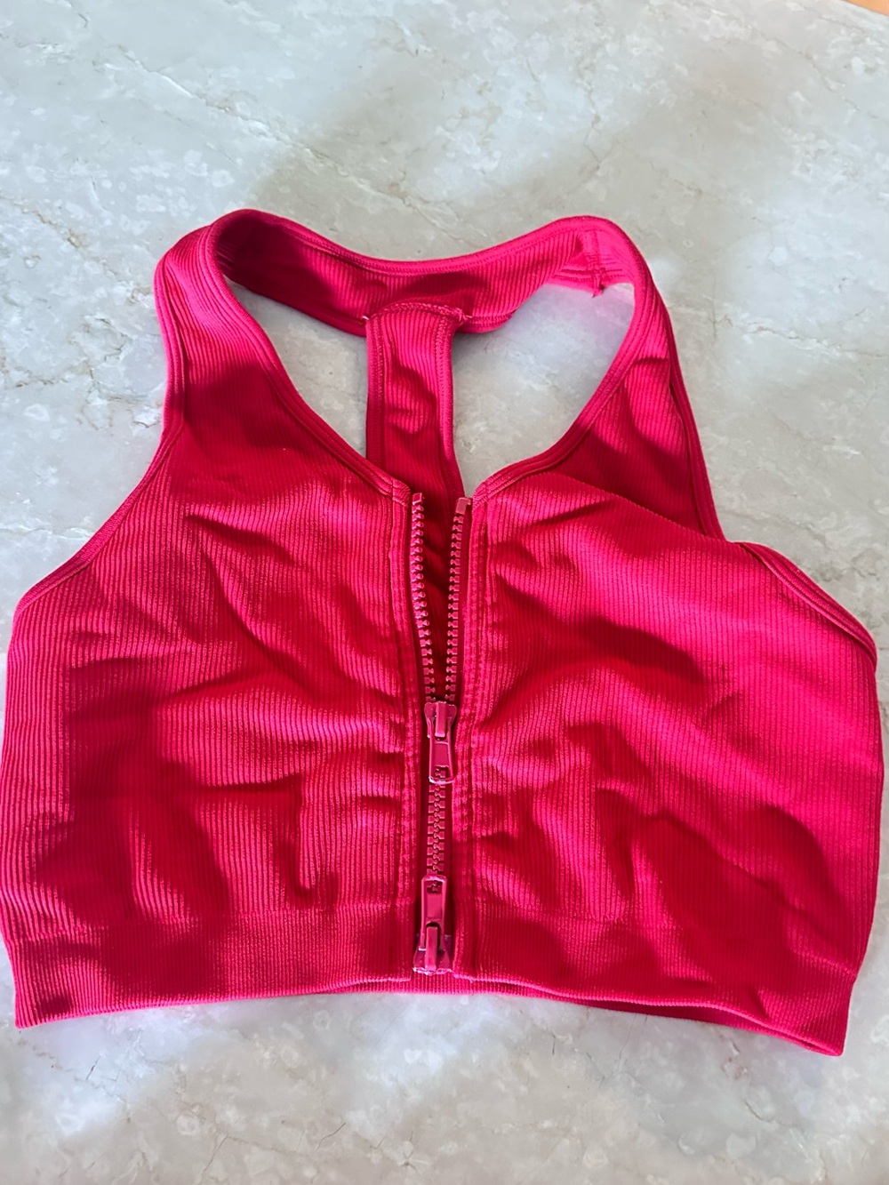 SET Active Red Front-Zip Sports Bra & High-Waist Shorts - Picture 2 of 3